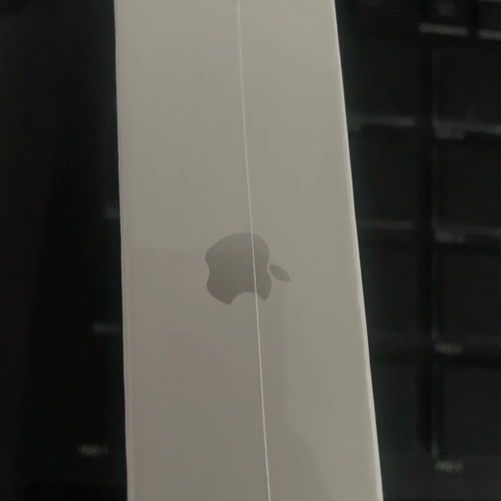 White Wireless Earbuds